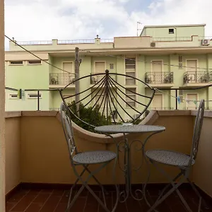 Hotell River Fronte Mare Con Piscina ***
