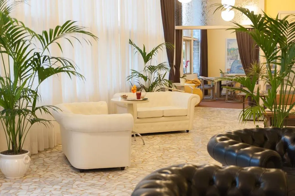 Albergo Battelli (Adults Only) Marina di Pietrasanta 3*,  Italy